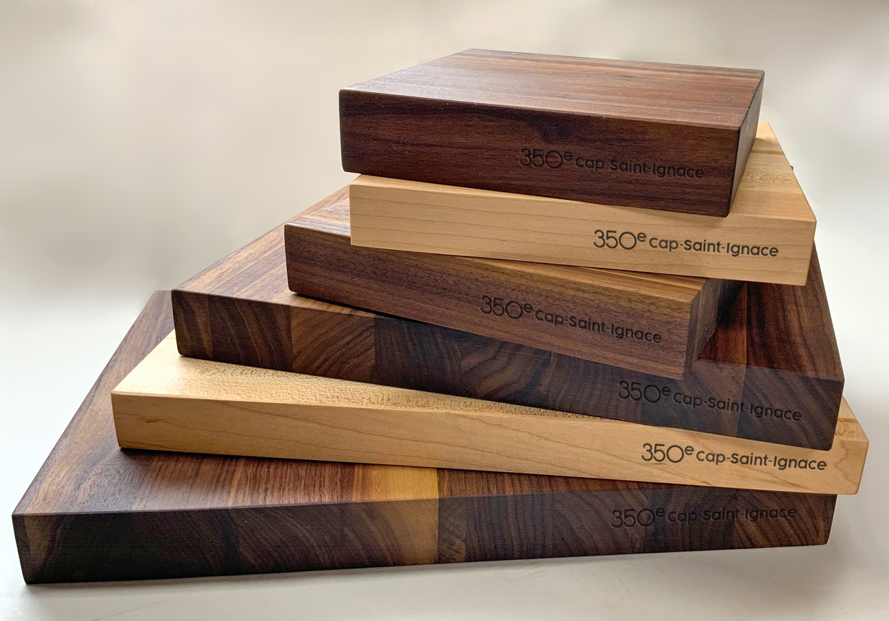 Planches noyer et érable, trois formats, projet spécial corpo